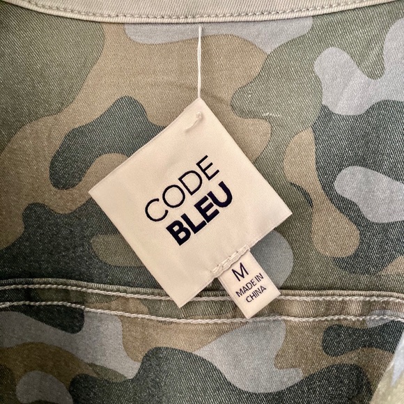 NWT Reversible Grey Camo Denim Jacket Code Bleu - Picture 6 of 6